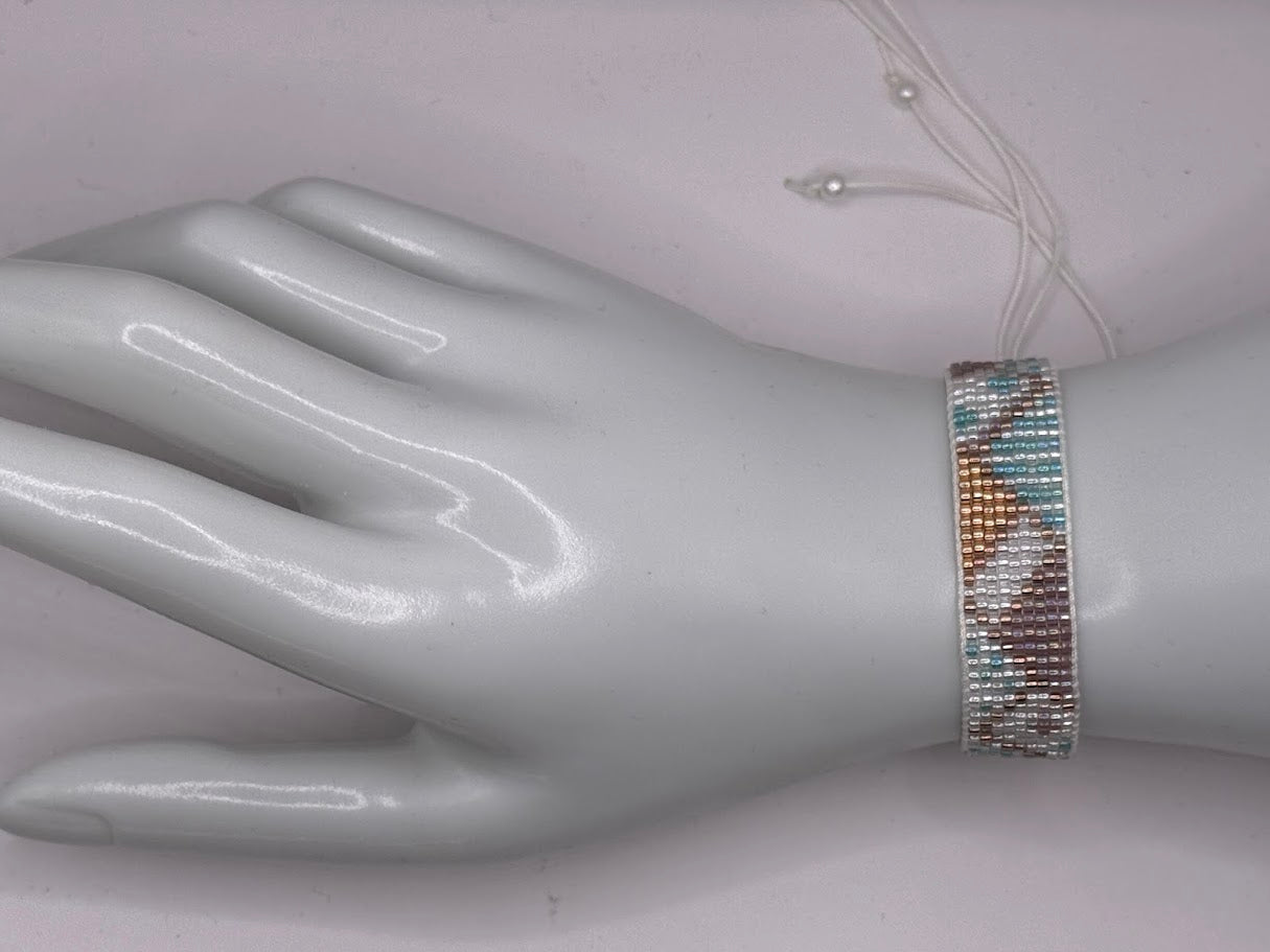 Armband gewebt mit Musterung