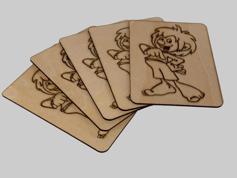 Kindergeburtstag Einladung aus Holz – Pumuckl Design personalisiert