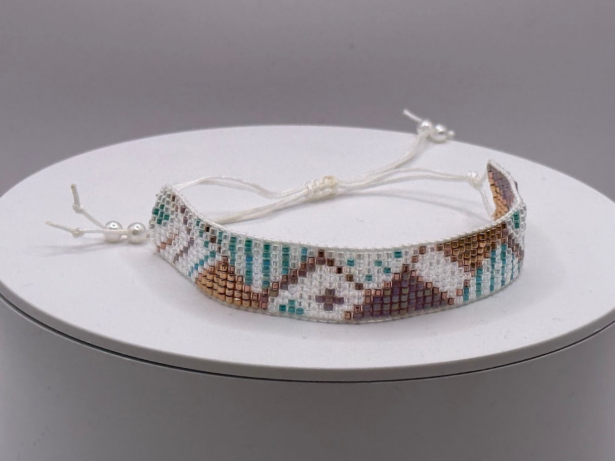 Armband gewebt mit Musterung